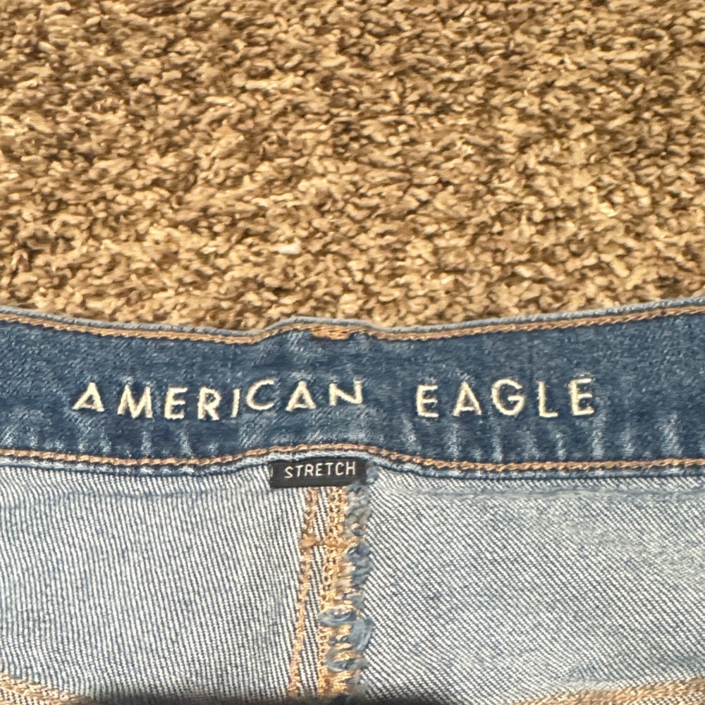 American Eagle Outfitters Light Blue Straight Leg Jeans - Picture 2 of 6